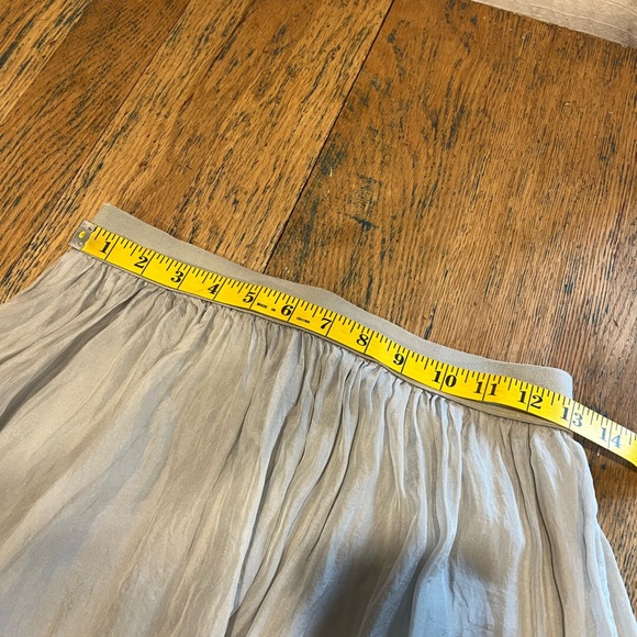 • Tendenze Light Grey Silk Maxi Skirt – Size M - Picture 5 of 9